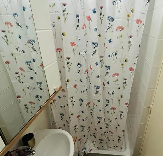 Apartment Paula's Cosy Place In The Center Of *